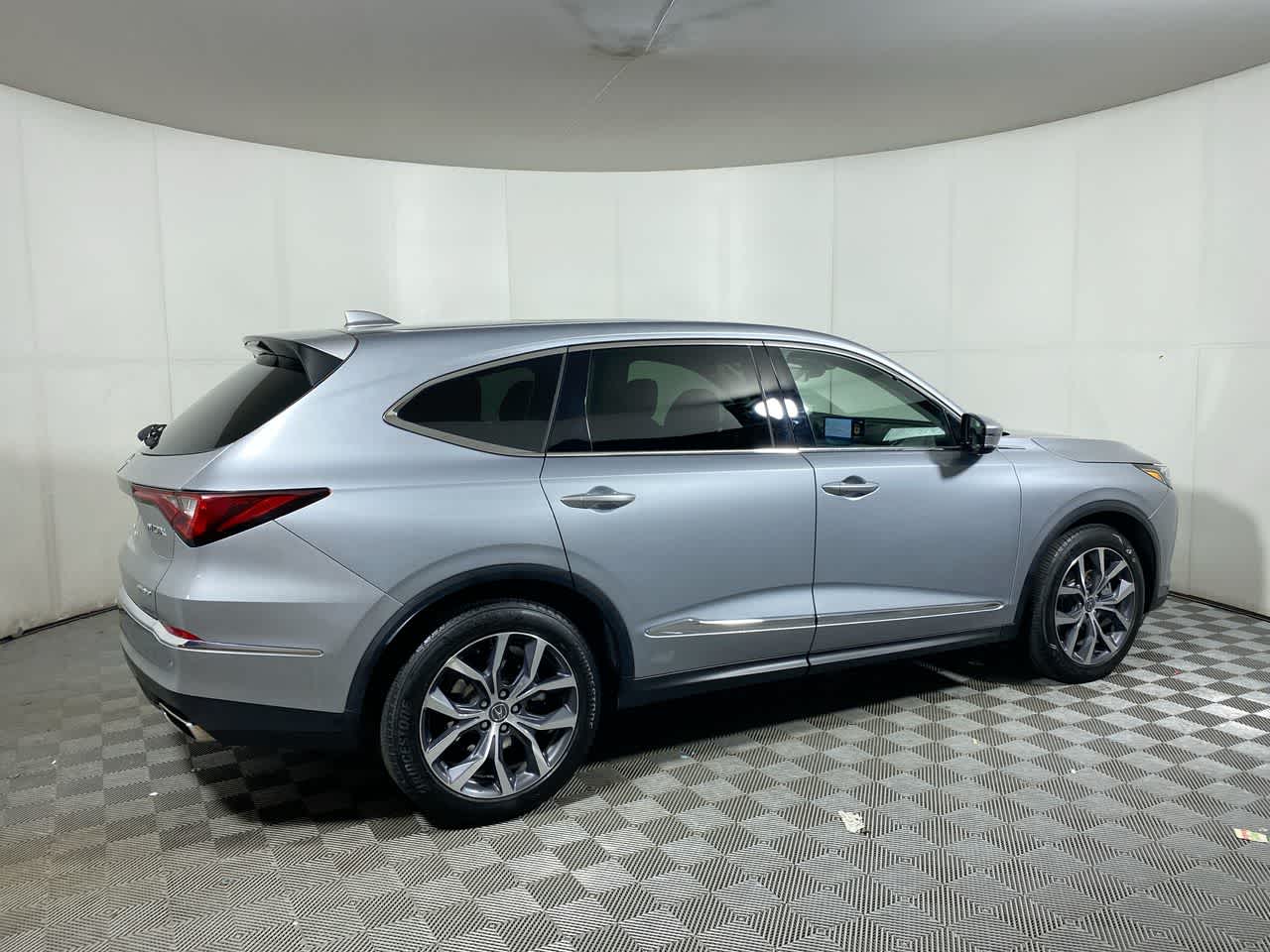 2023 Acura MDX w/Technology Package