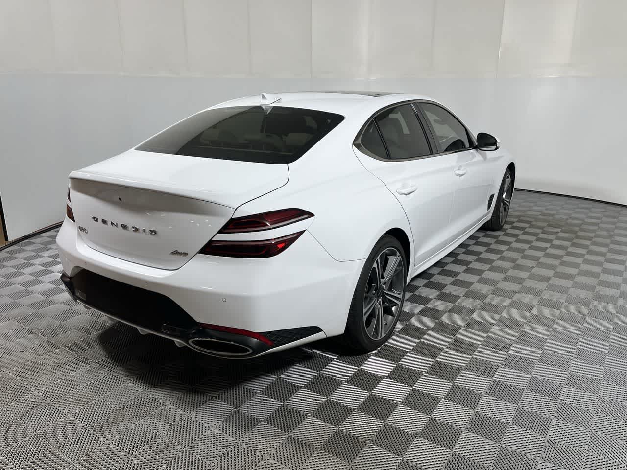 2025 Genesis G70 2.5T