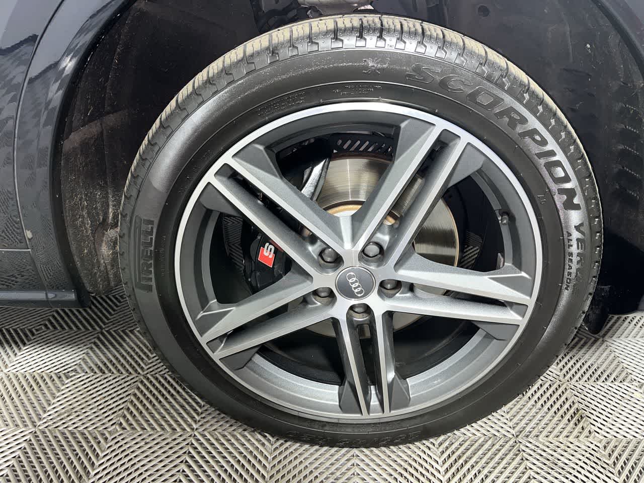 2018 Audi SQ5 Premium Plus