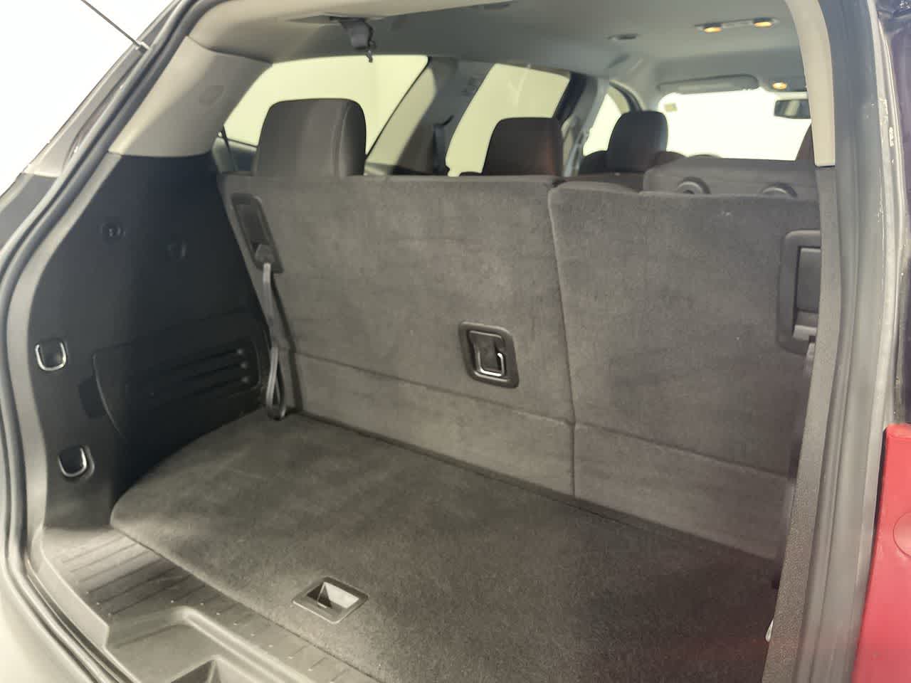 2010 Chevrolet Traverse LT w/1LT