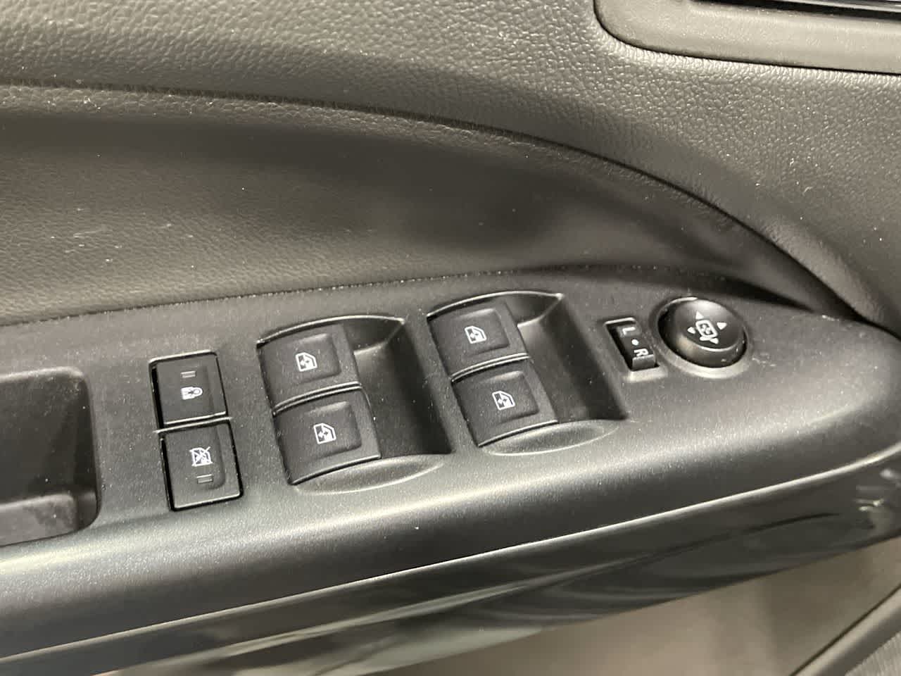 2022 GMC Canyon 4WD AT4 w/Leather