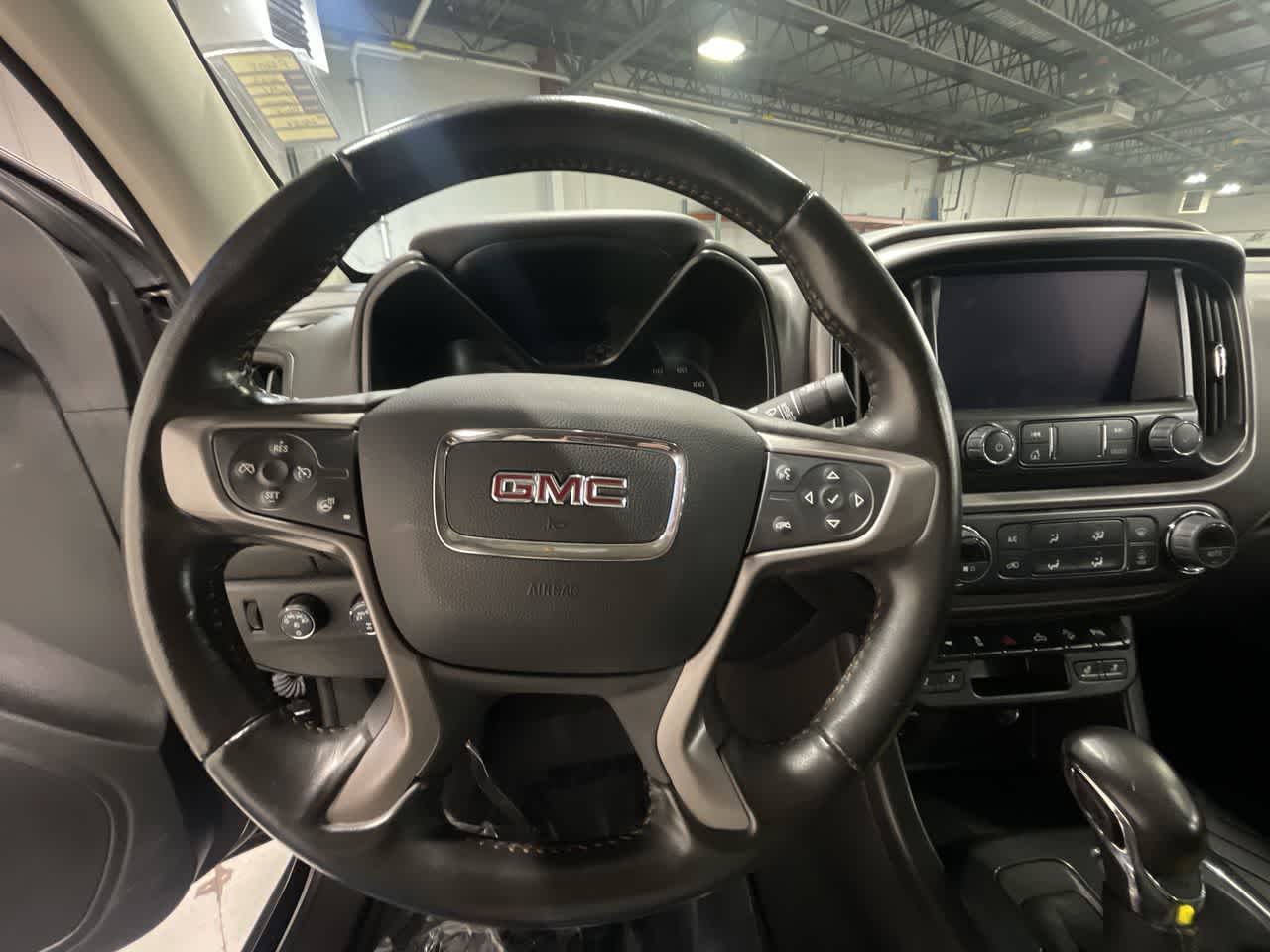 2022 GMC Canyon 4WD AT4 w/Leather