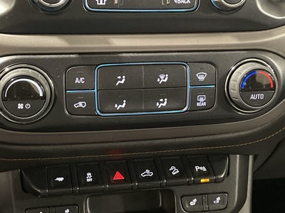 2022 GMC Canyon 4WD AT4 w/Leather