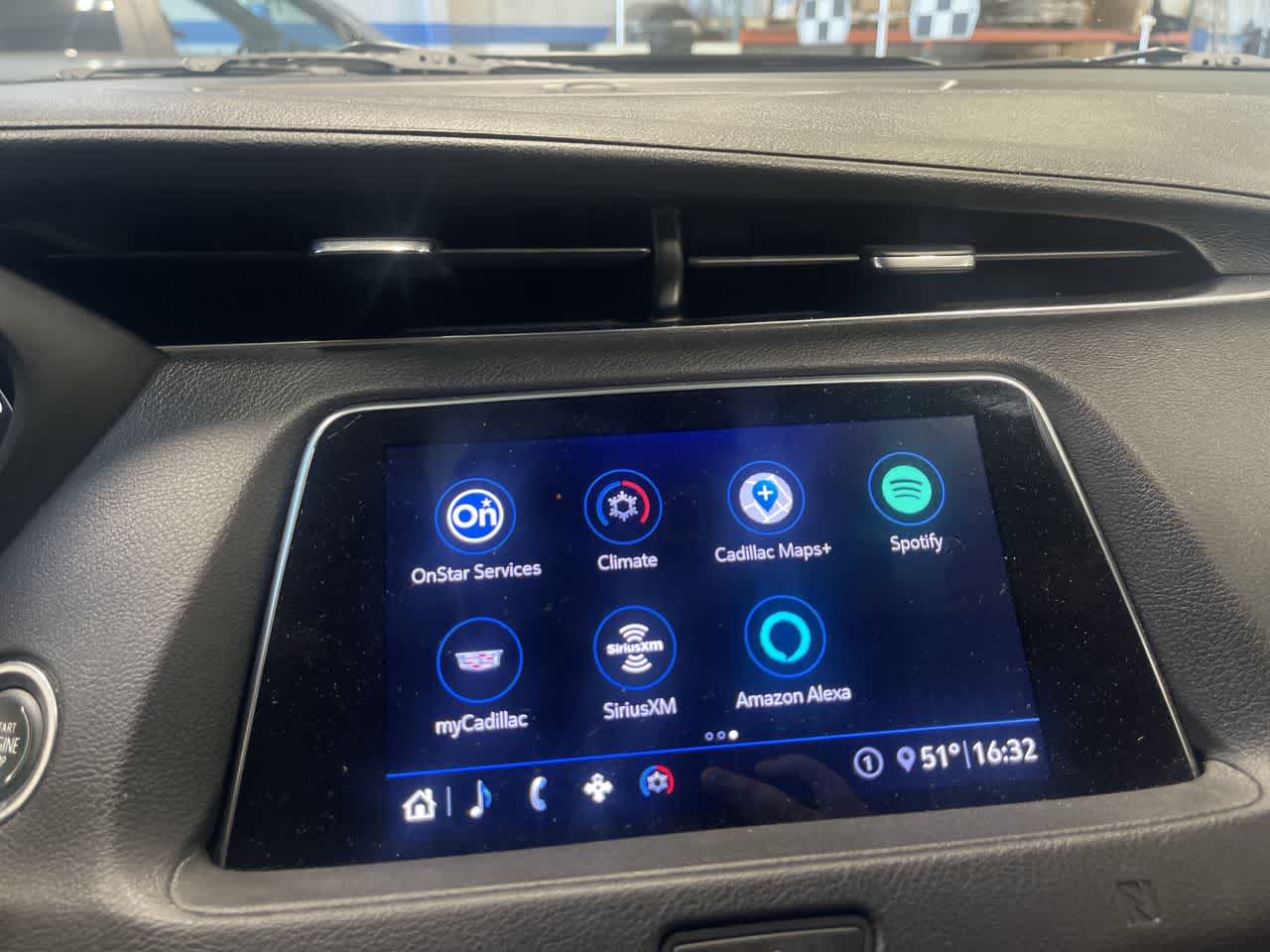 2020 Cadillac XT4 FWD Premium Luxury