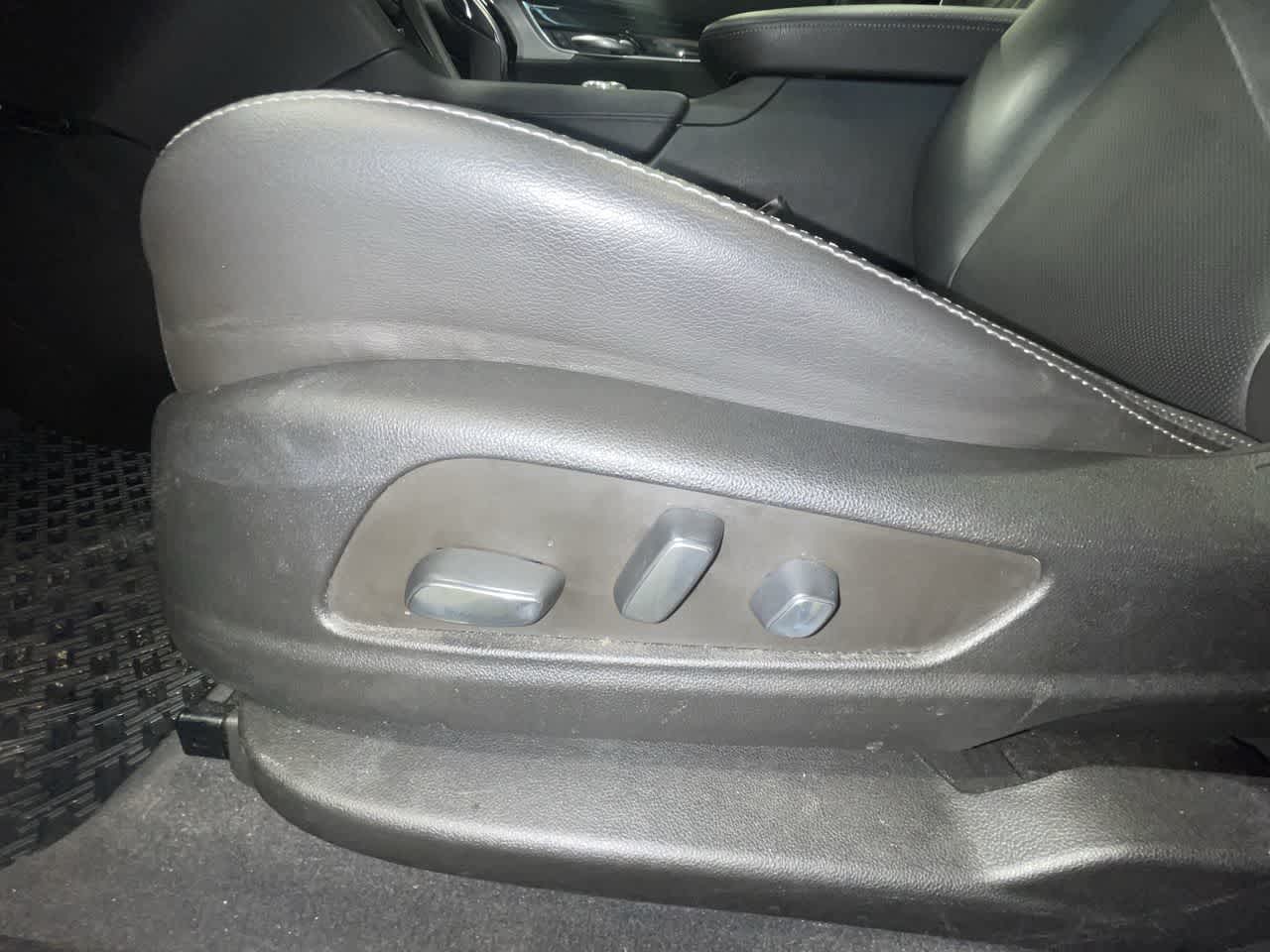 2022 Cadillac XT5 AWD Premium Luxury