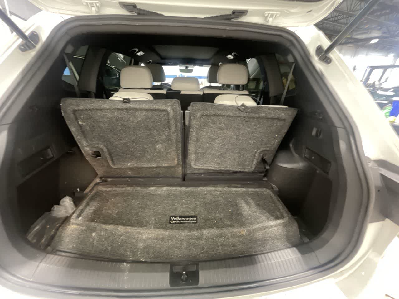 2021 Volkswagen Tiguan SE R-Line Black