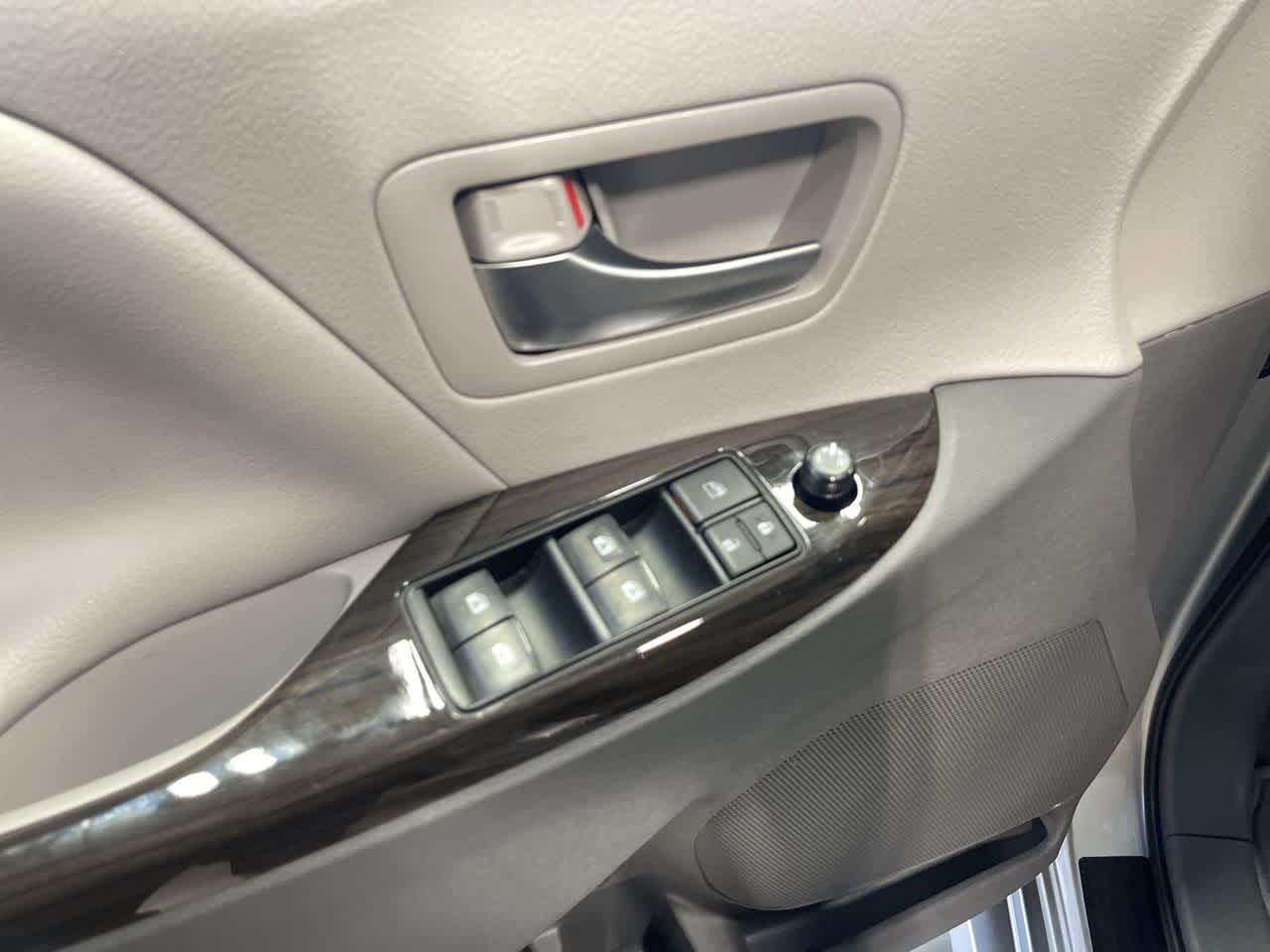 2019 Toyota Sienna XLE