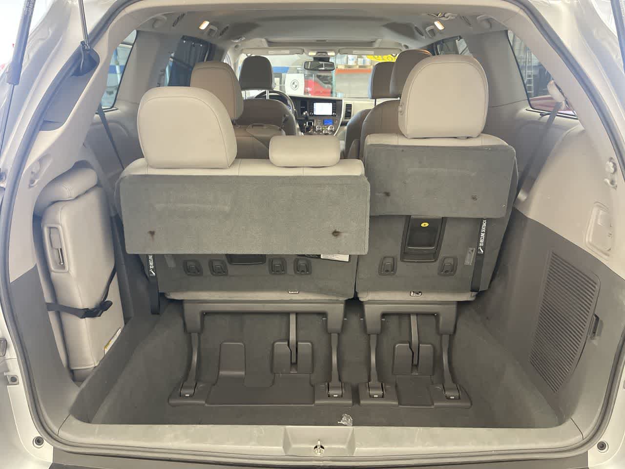 2019 Toyota Sienna XLE