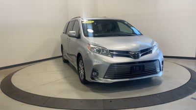 2019 Toyota Sienna XLE