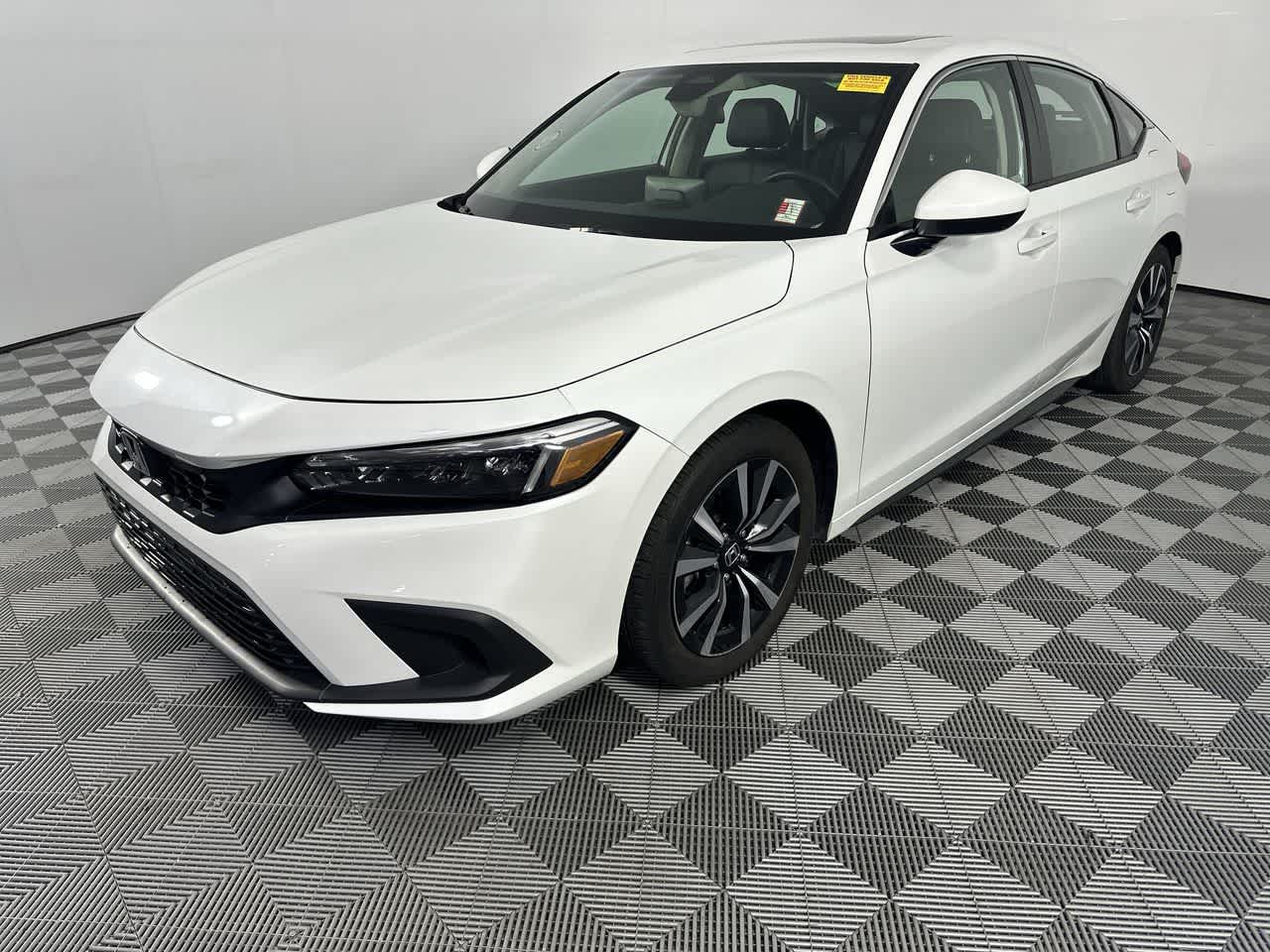 2024 Honda Civic Hatchback EX-L