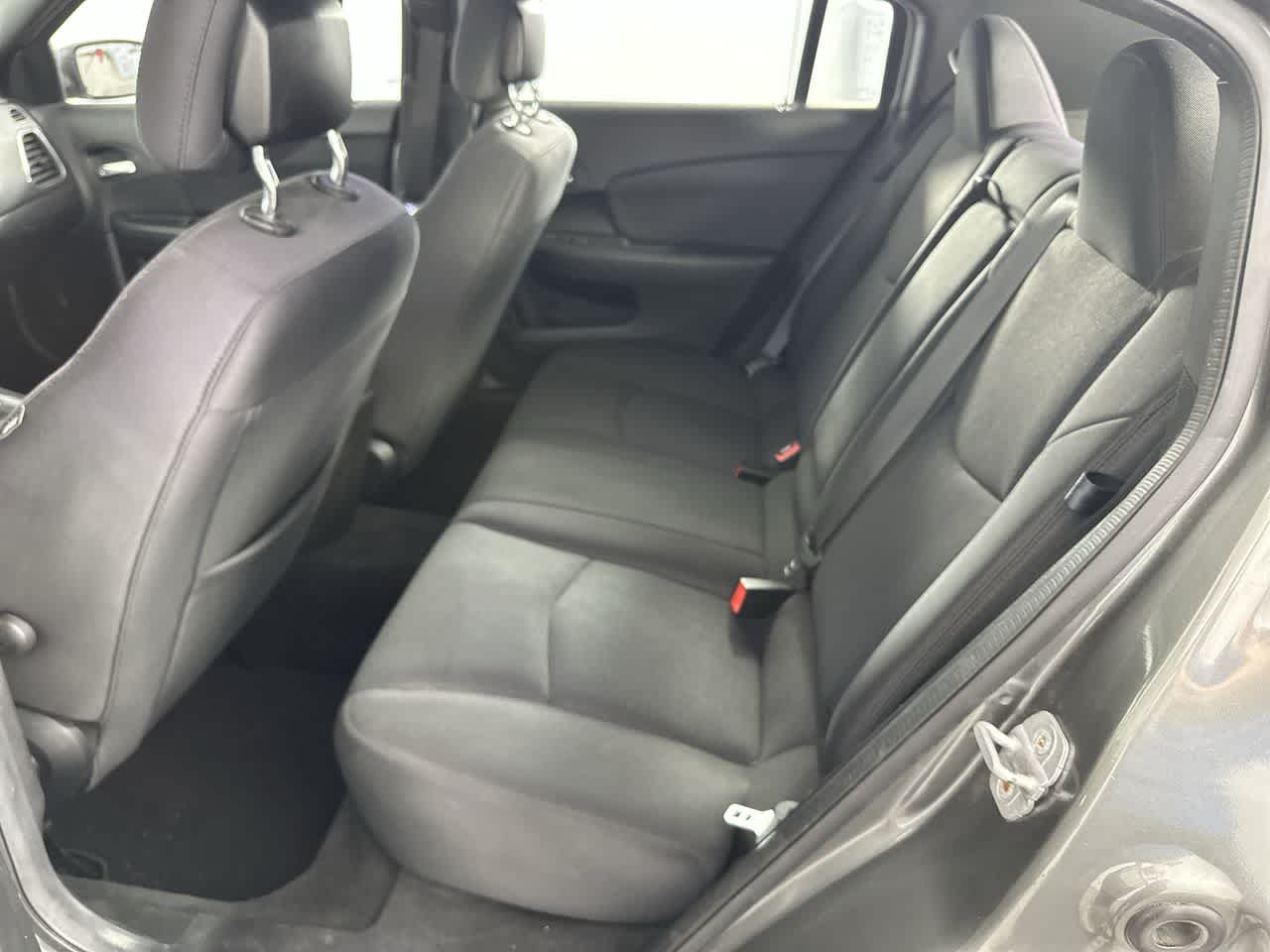 2013 Chrysler 200 Touring