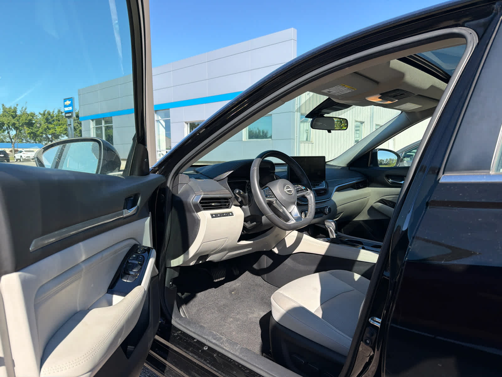 2023 Nissan Altima 2.5 SV