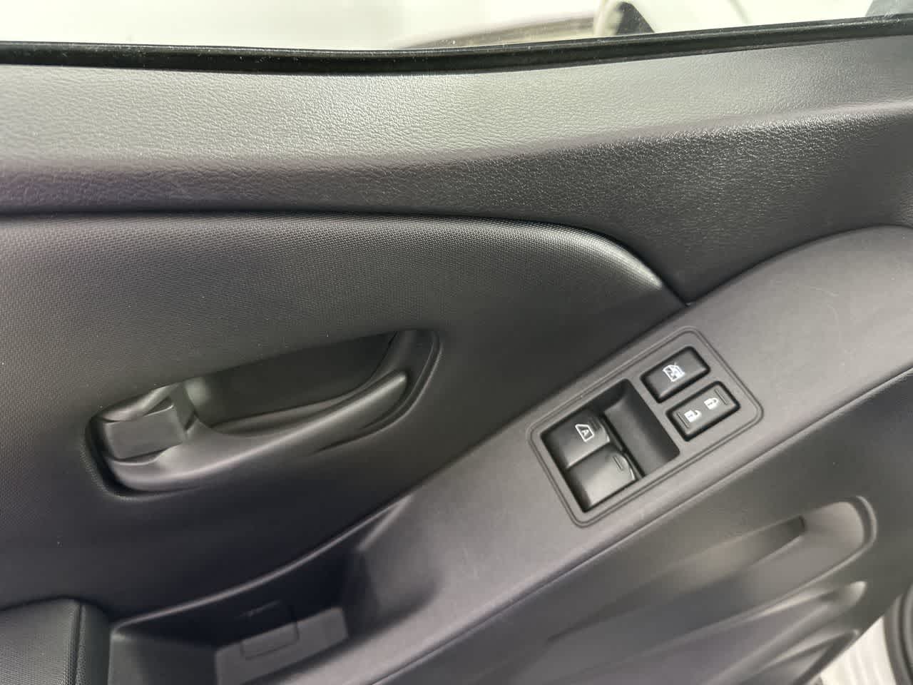 2023 Nissan Frontier S
