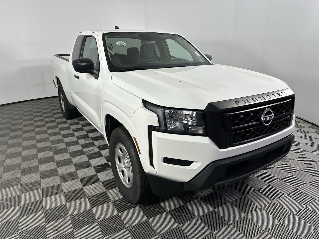 2023 Nissan Frontier S