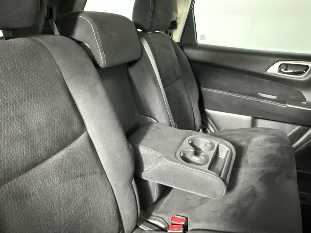 2013 Nissan Pathfinder S