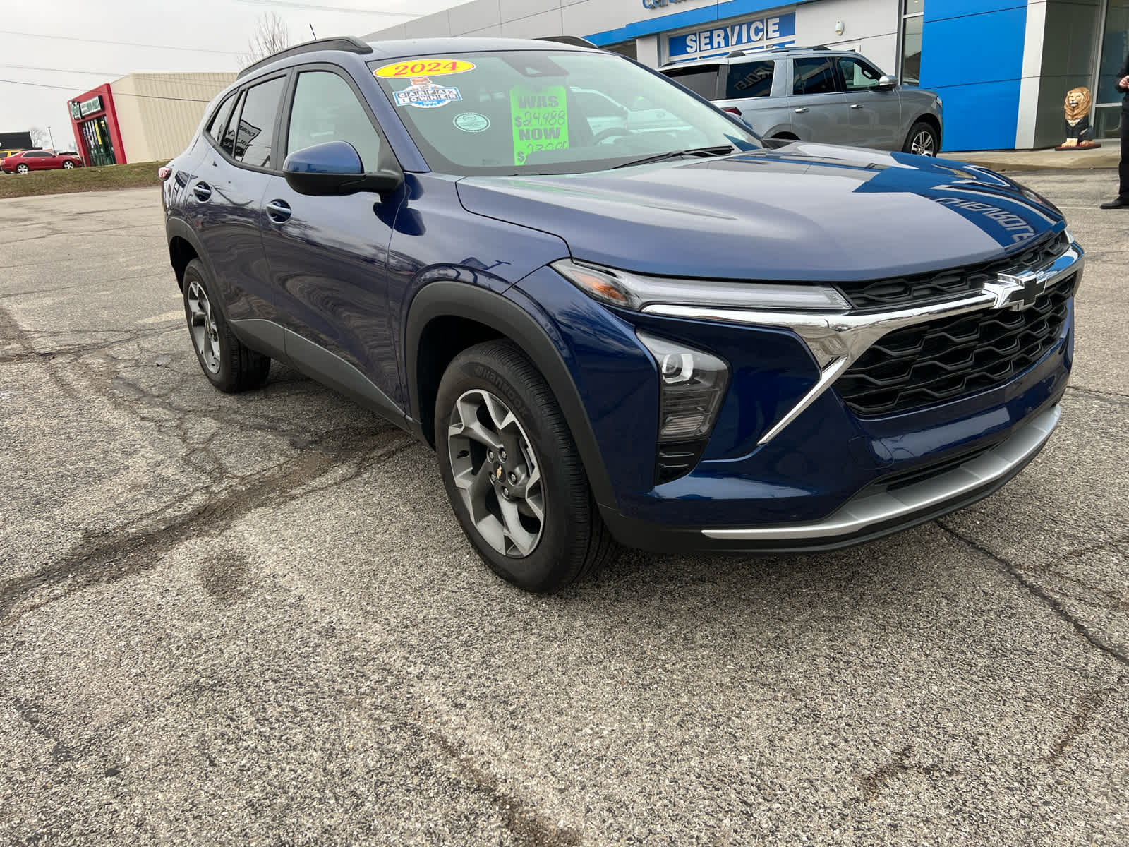 2024 Chevrolet Trax LT