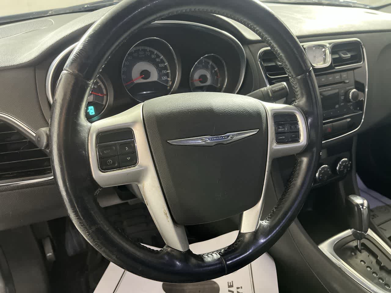 2013 Chrysler 200 Touring