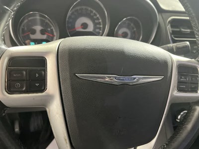 2013 Chrysler 200 Touring