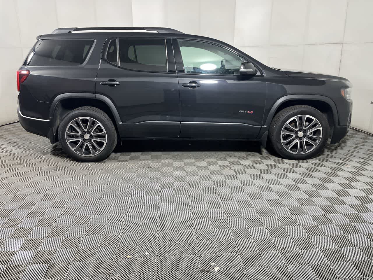 2020 GMC Acadia AT4
