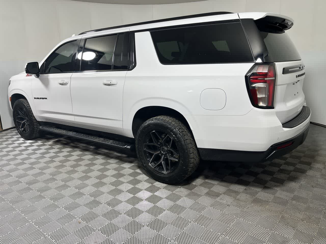 2023 Chevrolet Suburban Z71