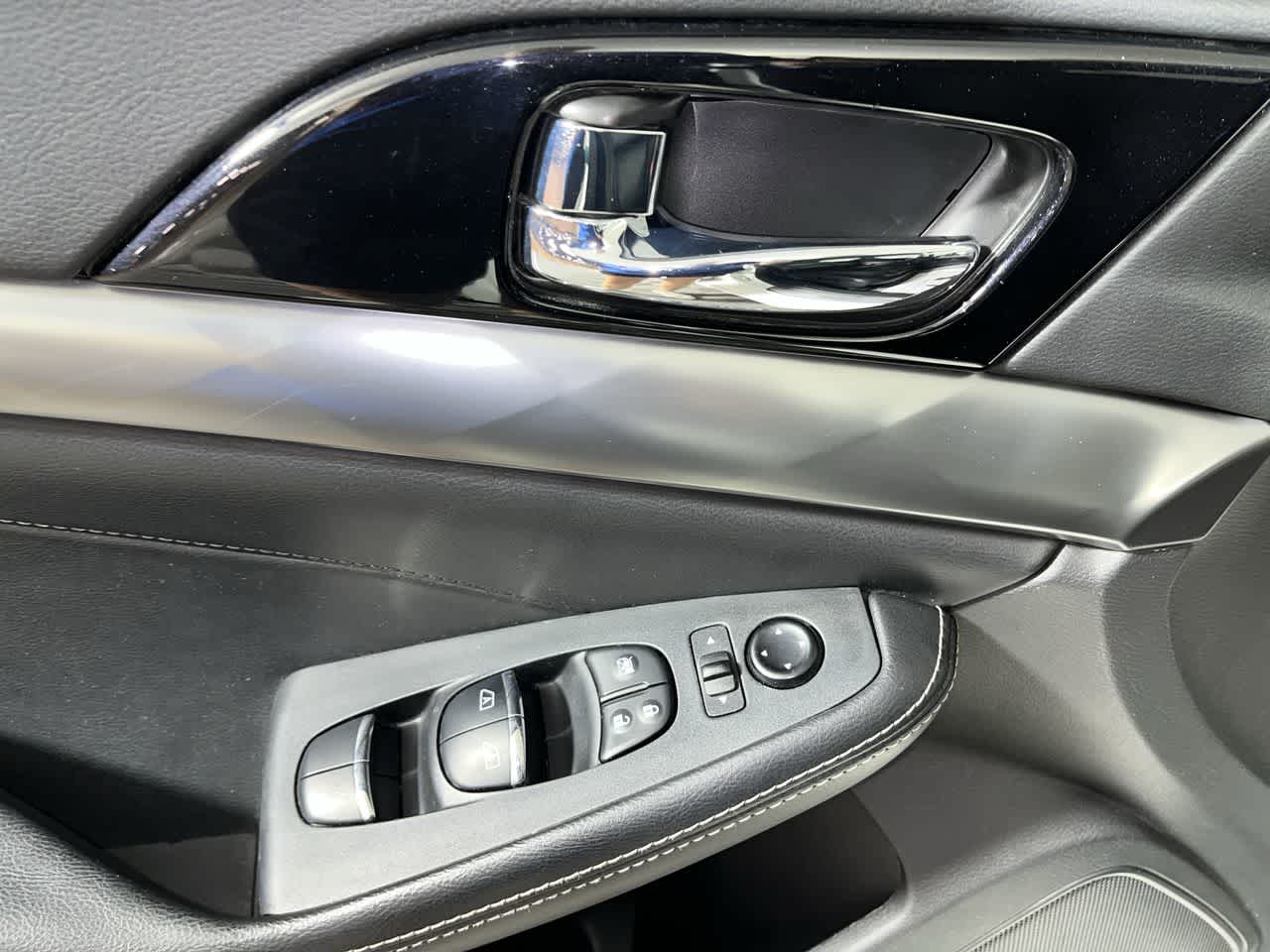 2022 Nissan Maxima SV