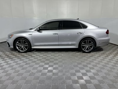 2019 Volkswagen Passat 2.0T SE R-Line