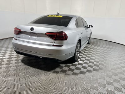 2019 Volkswagen Passat 2.0T SE R-Line
