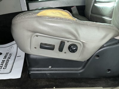 2003 HUMMER H2 Base