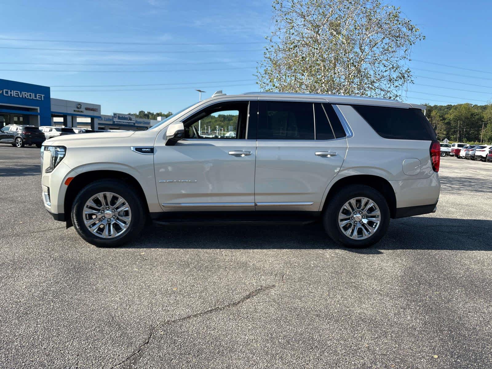 2023 GMC Yukon Denali