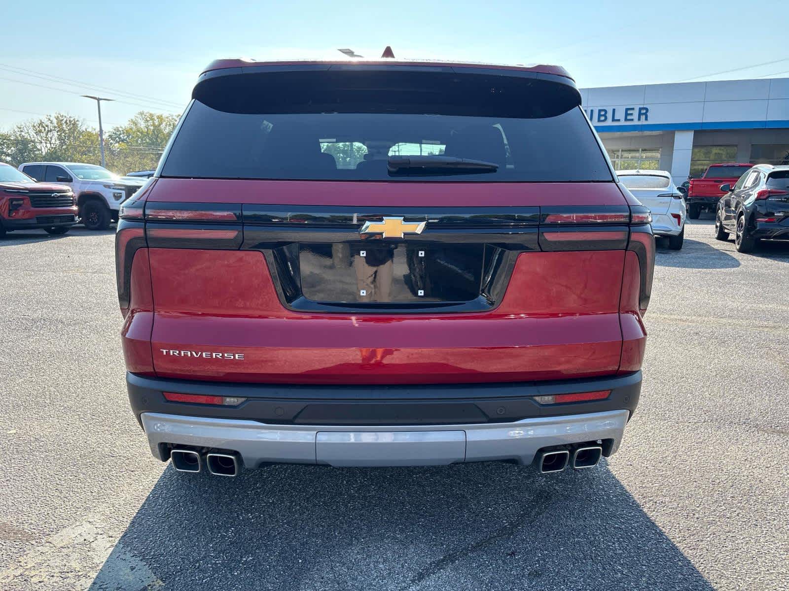2025 Chevrolet Traverse LT