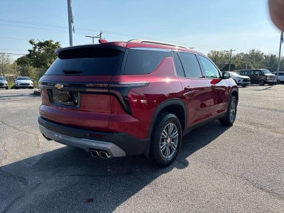 2025 Chevrolet Traverse LT