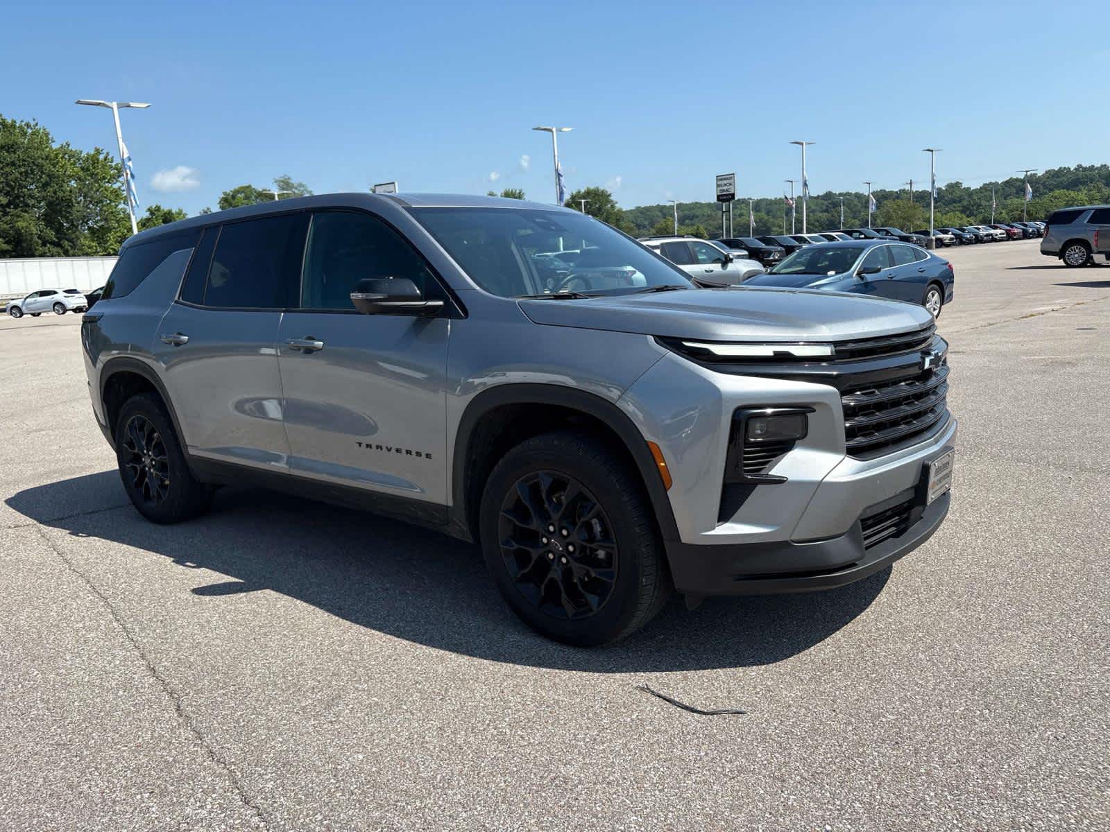 2024 Chevrolet Traverse LS