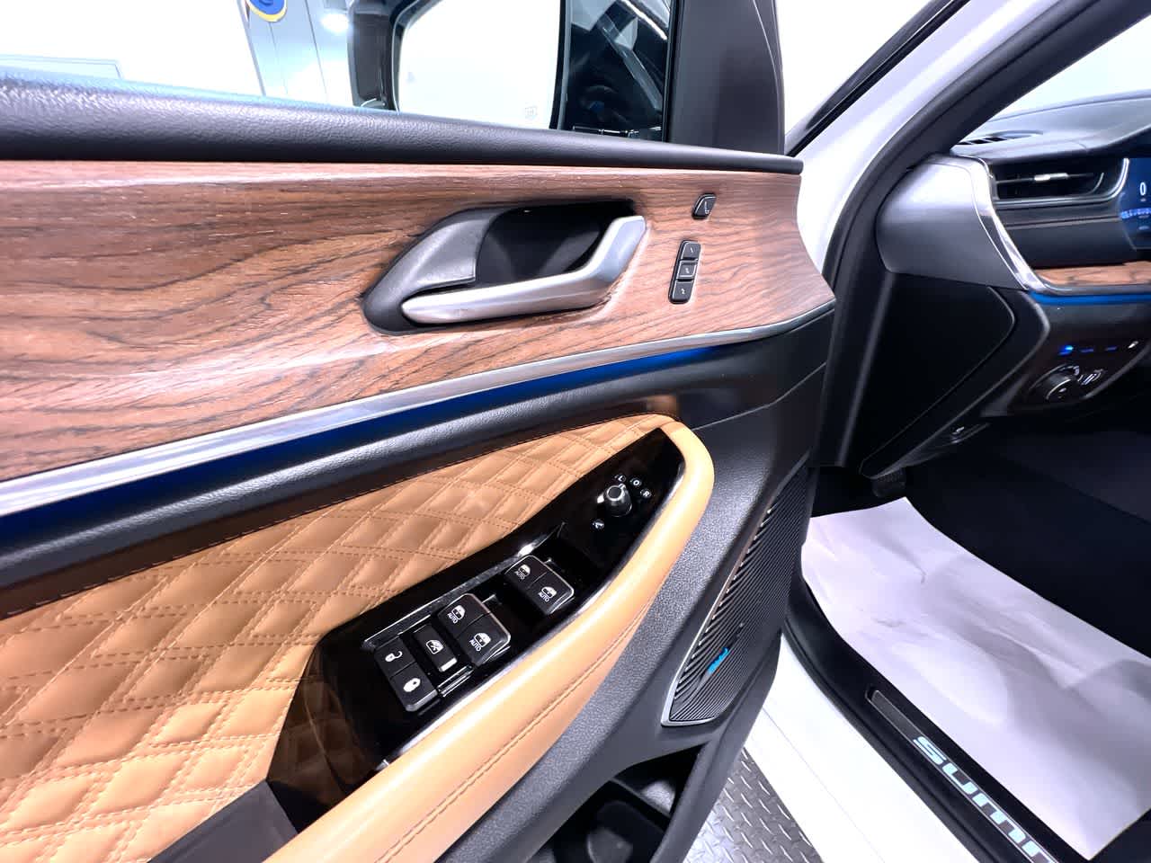 2023 Jeep Grand Cherokee 4xe Summit