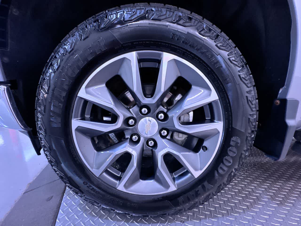 2023 Chevrolet Silverado 1500 LT (2FL)