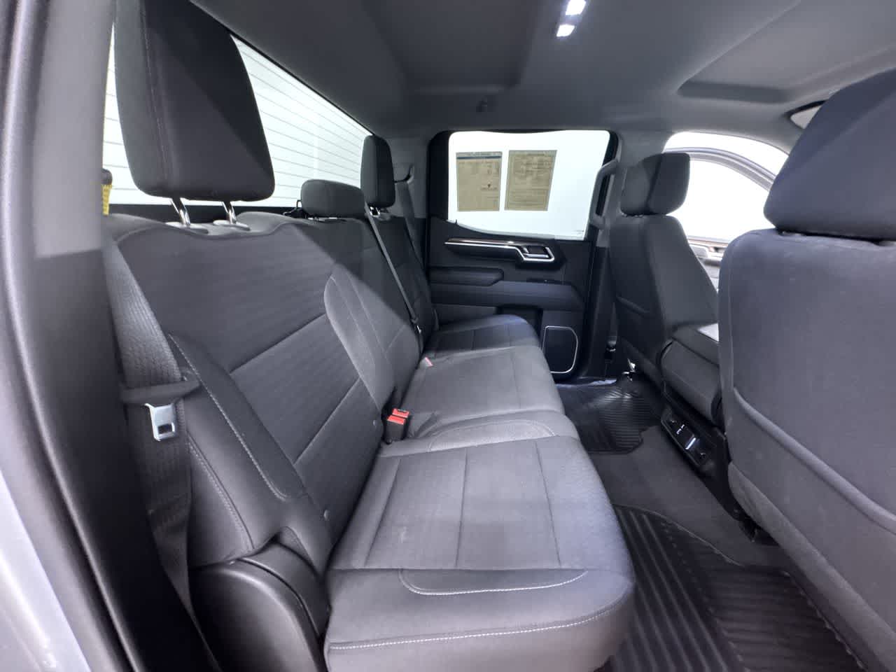 2022 Chevrolet Silverado 1500 LT (2FL)