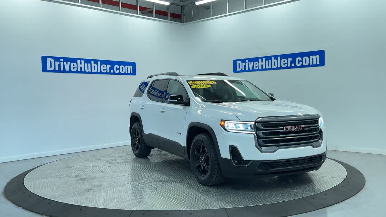 2023 GMC Acadia AT4