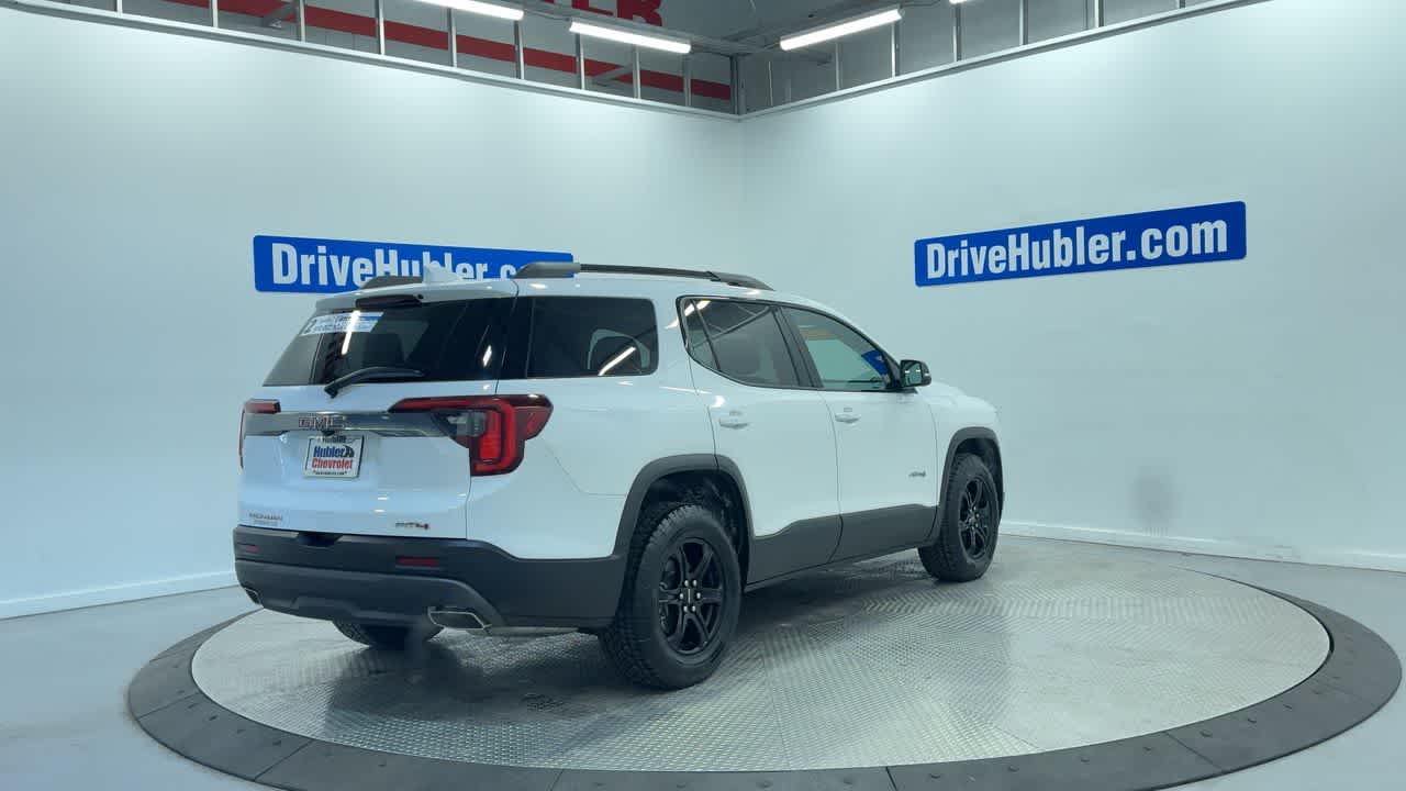 2023 GMC Acadia AT4