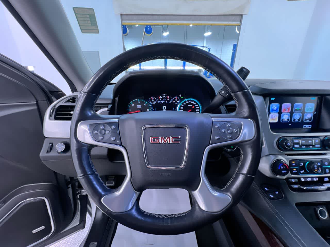 2017 GMC Yukon XL SLT