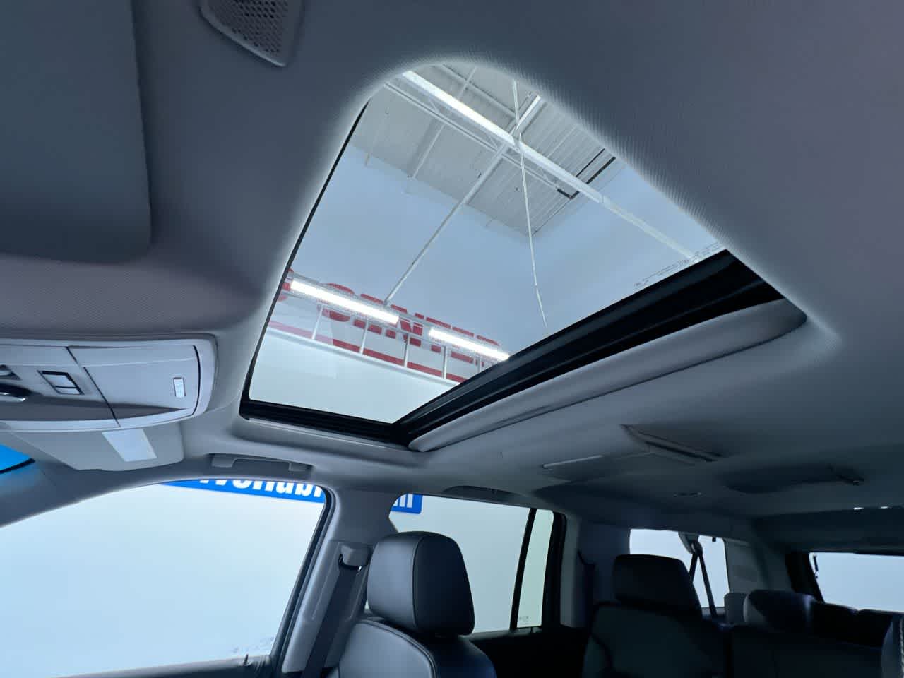2017 GMC Yukon XL SLT