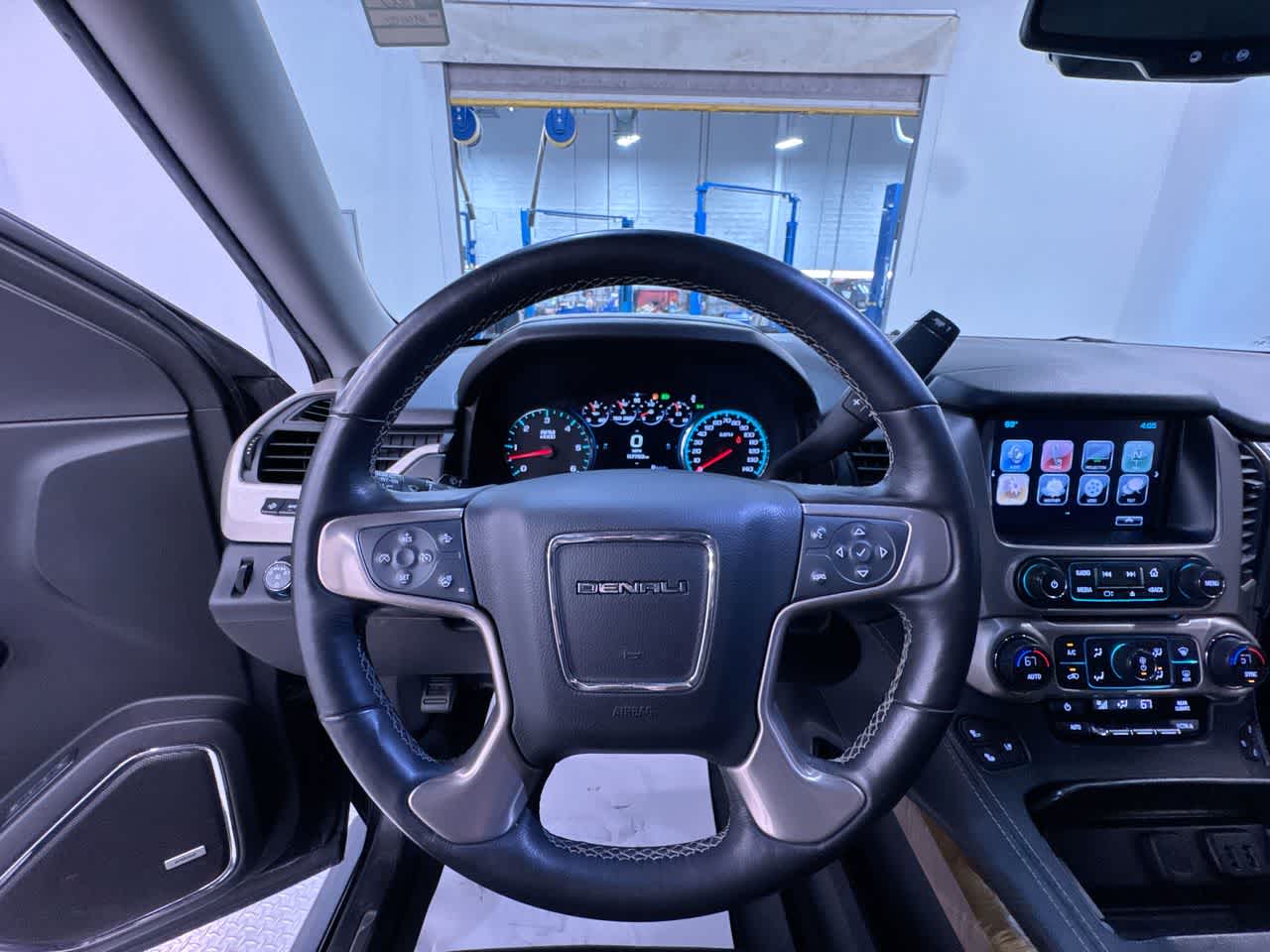 2017 GMC Yukon XL Denali