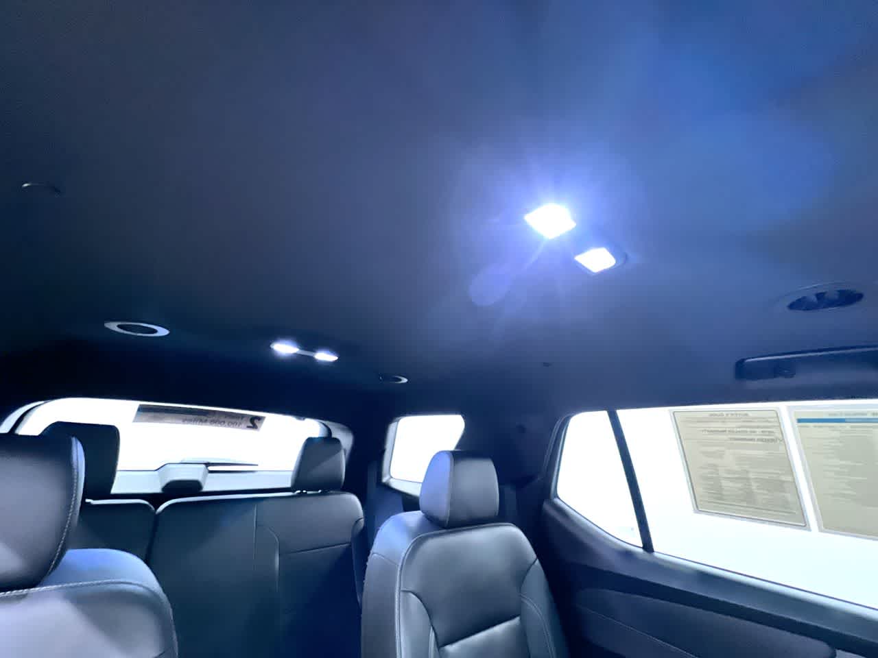 2022 Chevrolet Traverse LT Leather