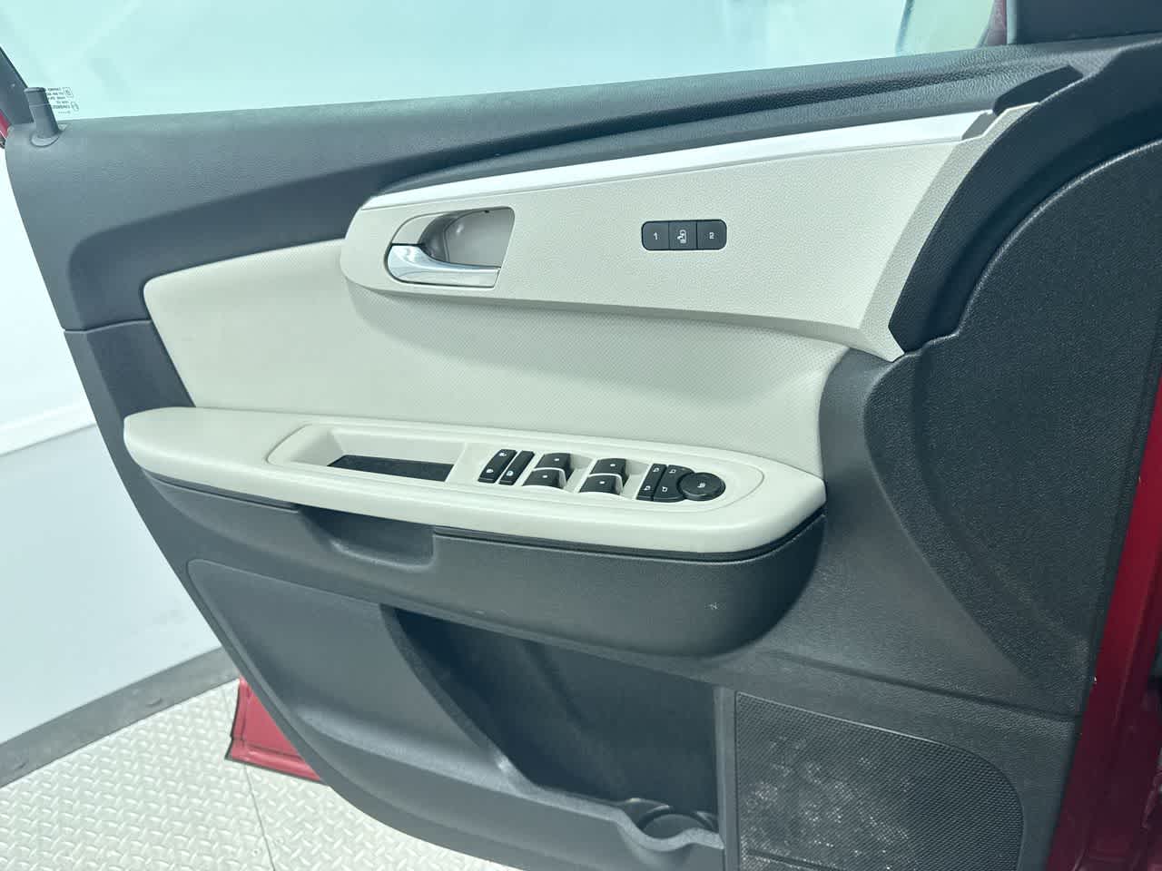 2012 Chevrolet Traverse LTZ