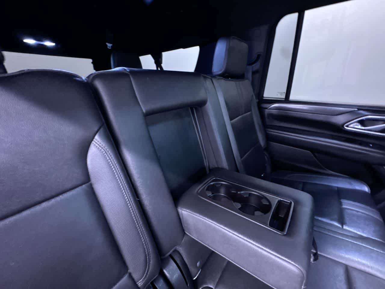 2021 Chevrolet Suburban RST