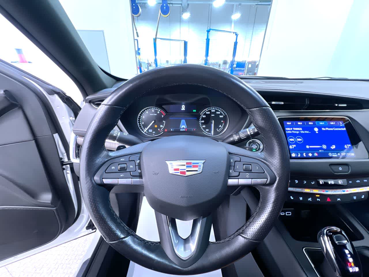 2023 Cadillac XT4 FWD Sport