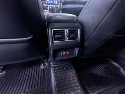 2019 Nissan Maxima SR