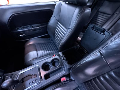 2014 Dodge Challenger SXT Plus