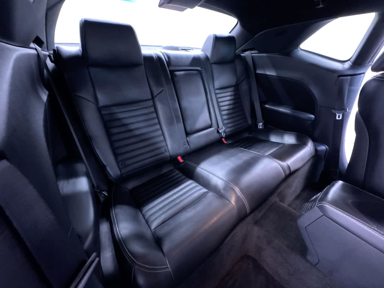 2014 Dodge Challenger SXT Plus