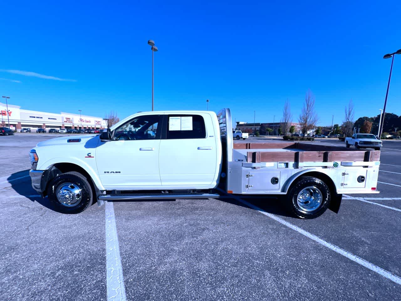 2020 RAM 3500 Chassis Cab SLT
