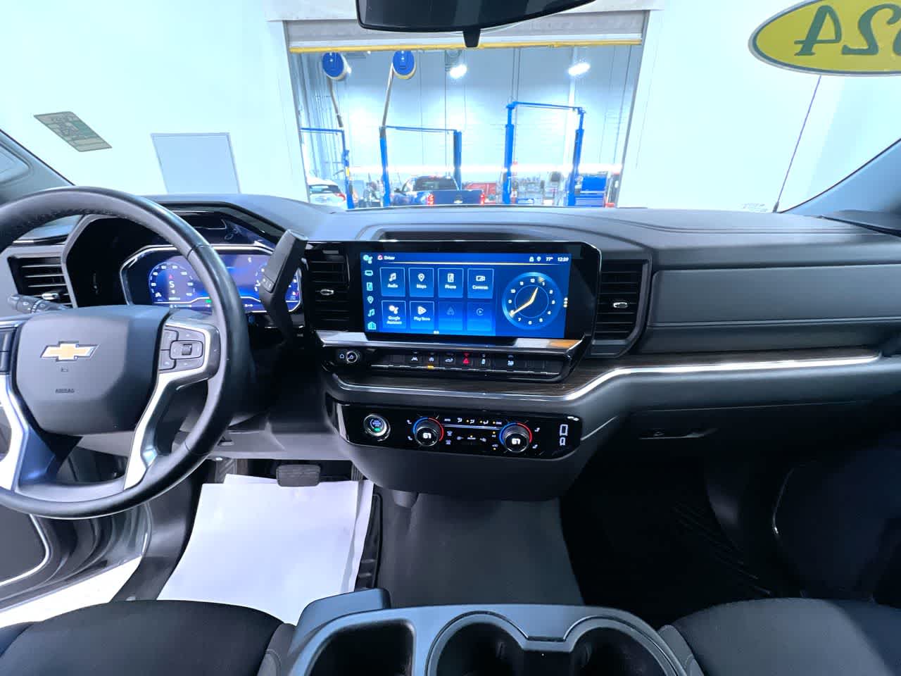2024 Chevrolet Silverado 1500 LT (2FL)