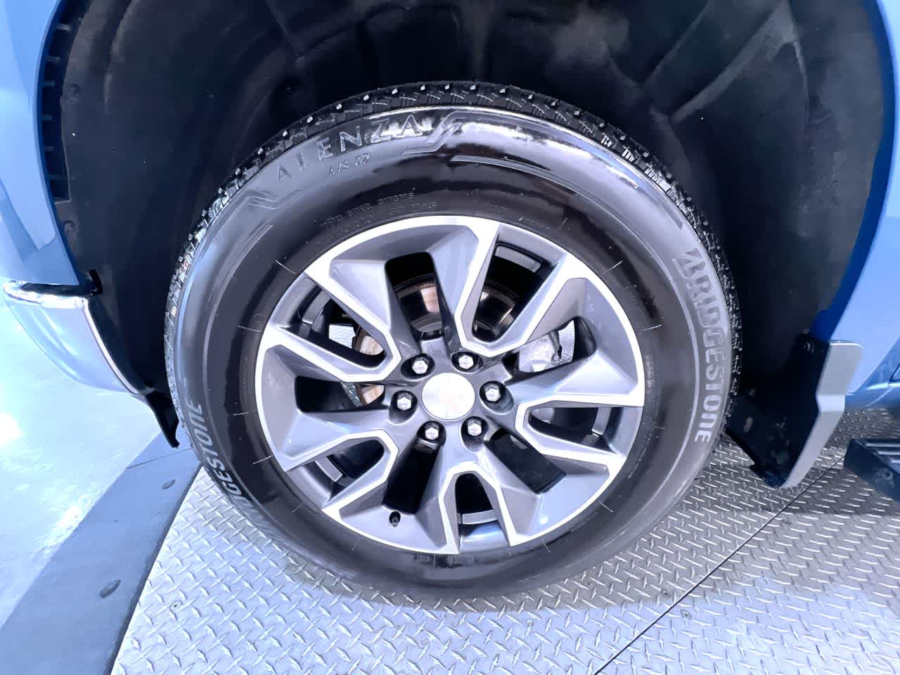 2024 Chevrolet Silverado 1500 LT (2FL)